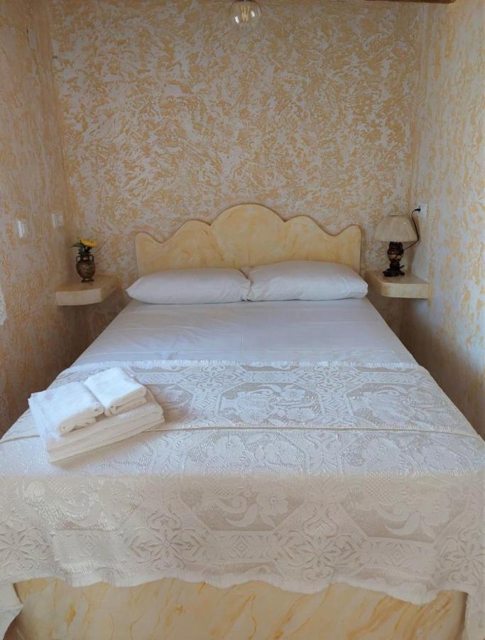 Lakena Traditional House Menetaí エクステリア 写真